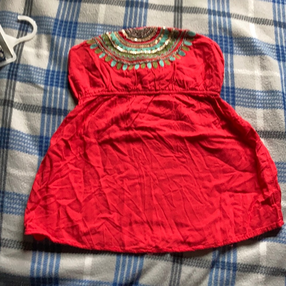 Sleeveless top cute beaded pattern red